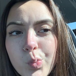 Meet your Posher, Lili